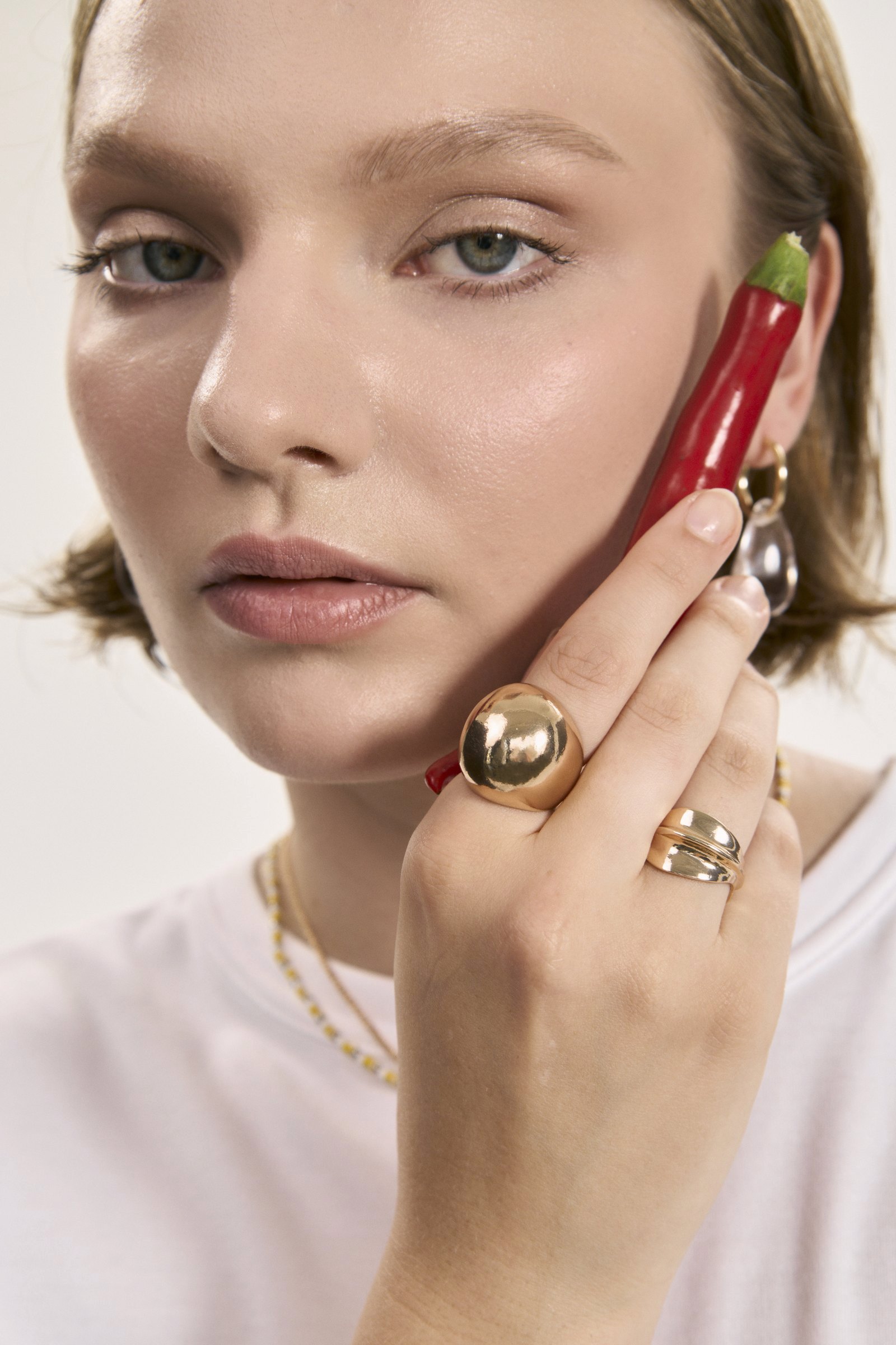 Model with pepper as a phone