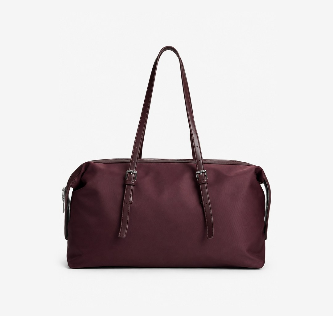 Duffel bag, catalogue shot